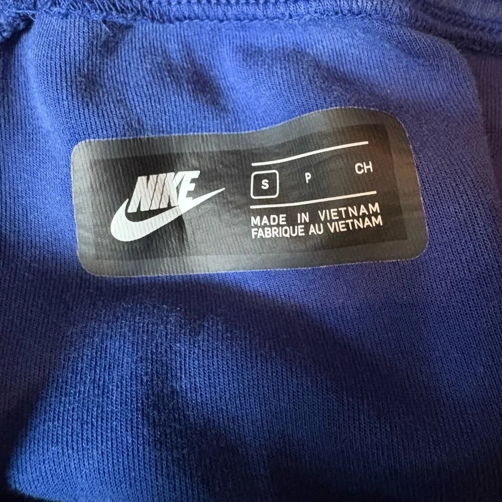 ⭐️ Nike Men's Blue Sweat Shorts ⭐️ - Picture 3 of 3
